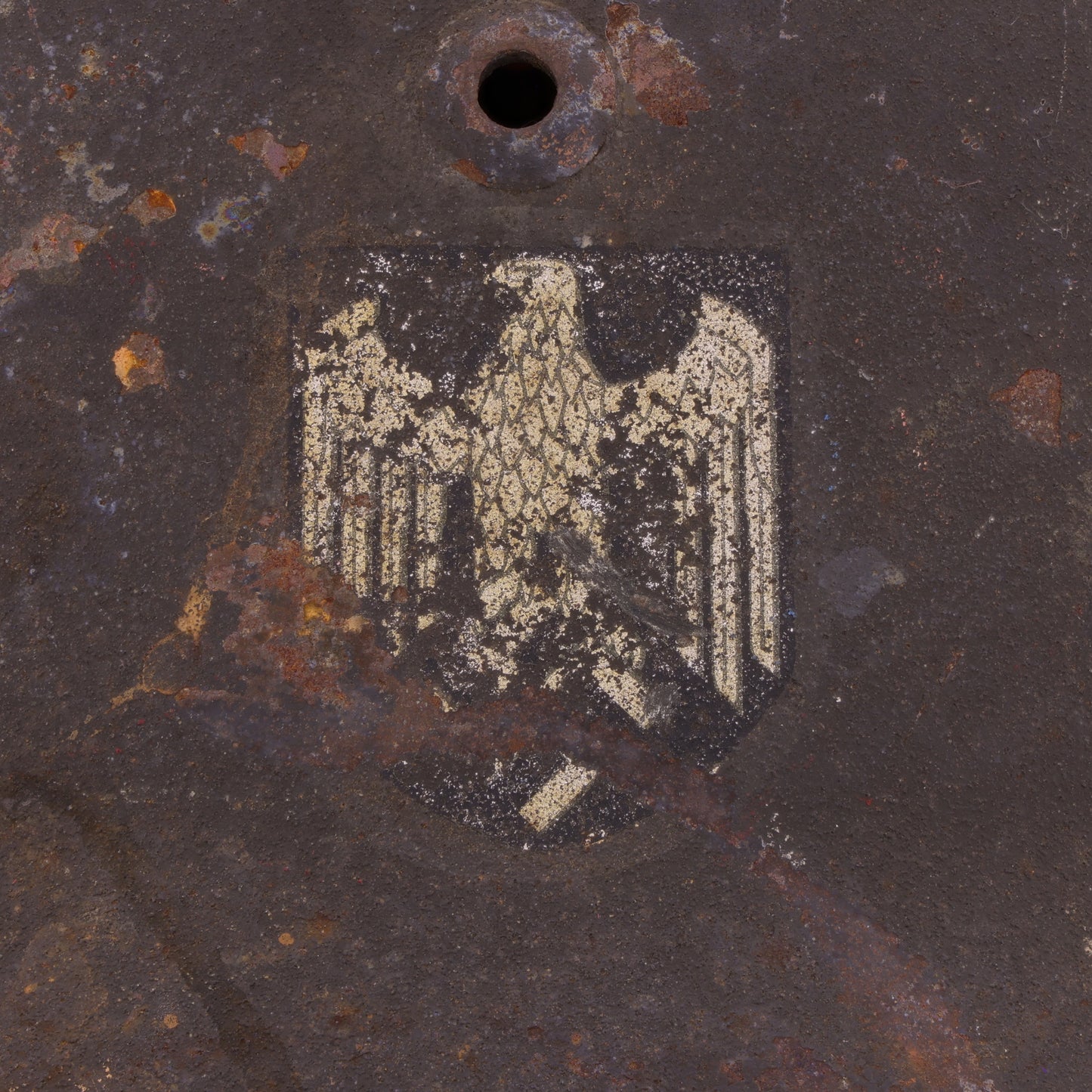 WWII German M35 Reissued Single Decal Heer Helmet (Q62)