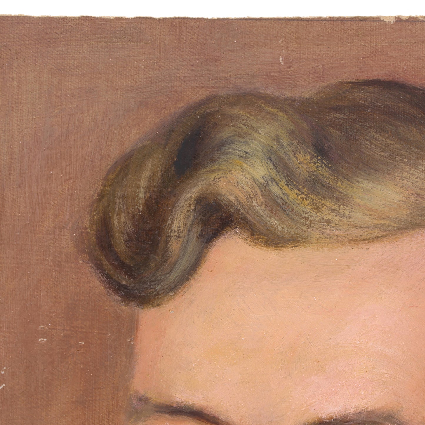 Close-up of a person's head with wavy hair on a brown background