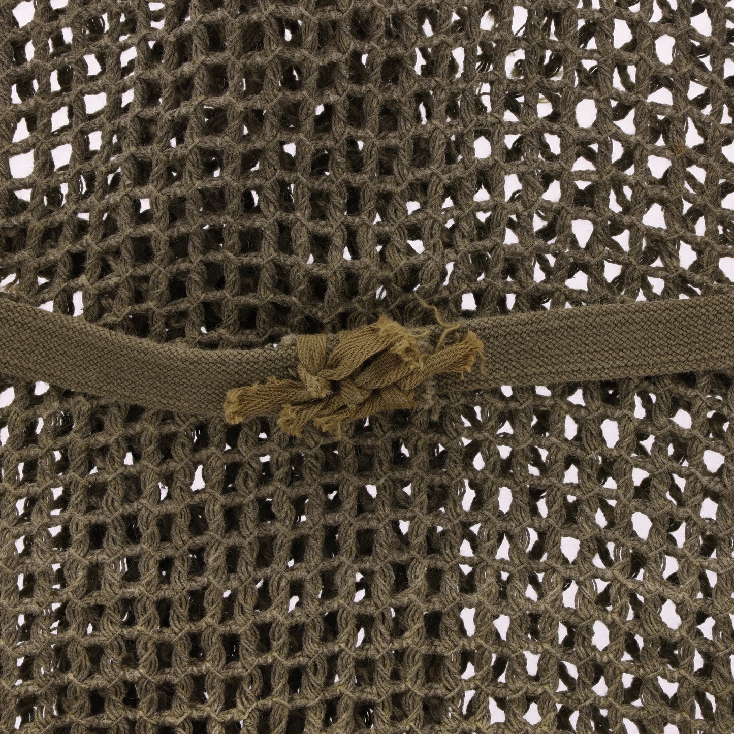 WWII U.S. "M44" Camouflage M-1 Helmet Net with Foliage Band
