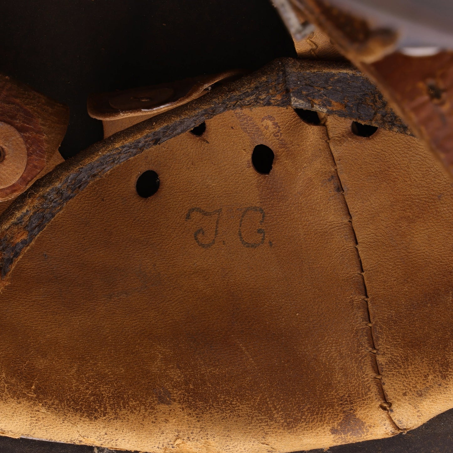 WWII German M40 Single Decal Heer Helmet (ET62)