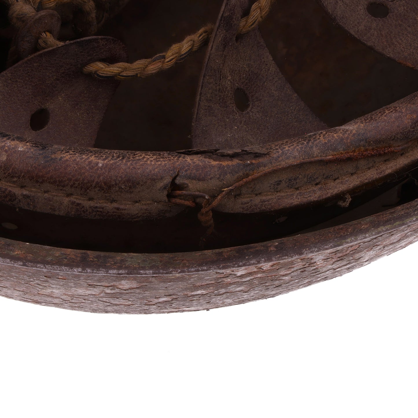 WWII Italian M33 Helmet with Camouflage Paint (Size 60)
