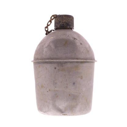 https://saasphoto.com/share/uXmxIU/WWII%20U.S.%20M1942%20Canteen%20by%20S.%20M.%20Co.%20%281944%29-360/WWII%20U.S.%20M1942%20Canteen%20by%20S.%20M.%20Co.%20%281944%29-360.html